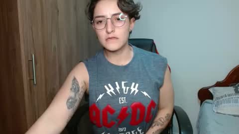 Snapshot of alex_parker07 chatting on January 2025 12:59:02 AM Alex Parker online show from January 2025 12:59:02 AM