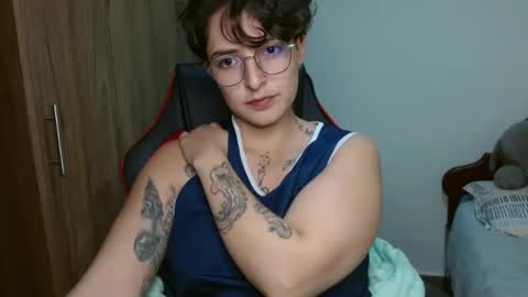 Snapshot of alex_parker07 chatting on January 2025 10:44:02 PM Alex Parker online show from January 2025 10:44:02 PM