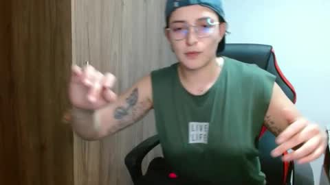 Snapshot of alex_parker07 chatting on January 2025 11:29:01 PM Alex Parker online show from January 2025 11:29:01 PM