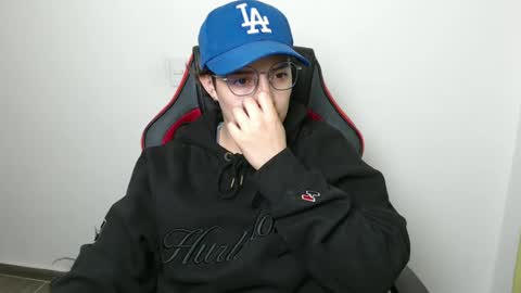 Snapshot of alex_parker07 chatting on February 2025 12:31:02 AM Alex Parker online show from February 2025 12:31:02 AM