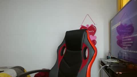 Snapshot of alex_parker07 chatting on February 2025 09:57:01 PM Alex Parker online show from February 2025 09:57:01 PM