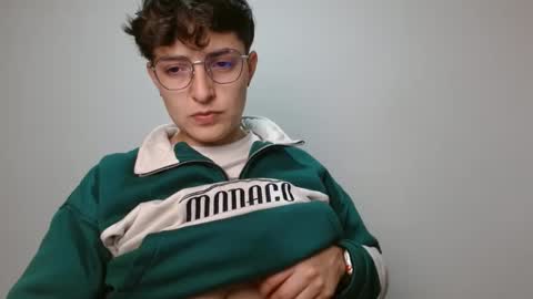 Snapshot of alex_parker07 chatting on September 2025 02:33:01 AM Alex Parker online show from September 2025 02:33:01 AM