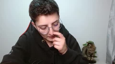 Snapshot of alex_parker07 chatting on September 2025 10:59:02 PM Alex Parker online show from September 2025 10:59:02 PM