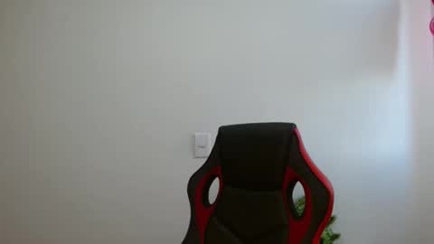 Snapshot of alex_parker07 chatting on October 2025 08:29:02 PM Alex Parker online show from October 2025 08:29:02 PM