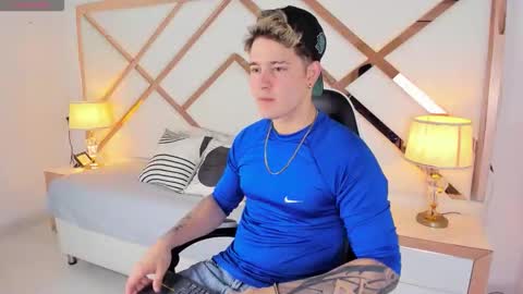 Snapshot of alex_pierce_ chatting on February 2026 07:31:01 PM Alex online show from February 2026 07:31:01 PM