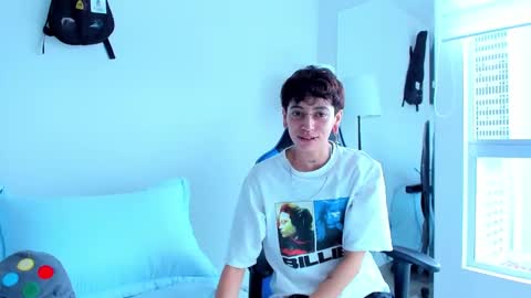 Snapshot of alex_poett chatting on January 2025 06:35:01 PM Residente0xxx online show from January 2025 06:35:01 PM