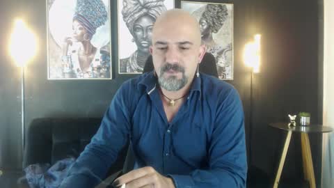 Alex Saints online show from October 2025 10:26:01 AM