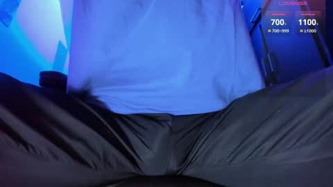 Snapshot of alex_smith0 chatting on December 2024 01:17:01 AM     online show from December 2024 01:17:01 AM