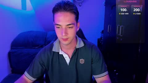 Snapshot of alex_smith0 chatting on December 2024 01:08:01 AM     online show from December 2024 01:08:01 AM