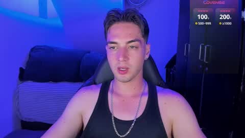 Snapshot of alex_smith0 chatting on February 2025 02:28:01 AM     online show from February 2025 02:28:01 AM