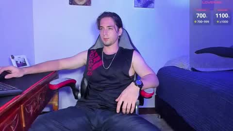 Snapshot of alex_smith0 chatting on October 2025 12:17:02 AM     online show from October 2025 12:17:02 AM