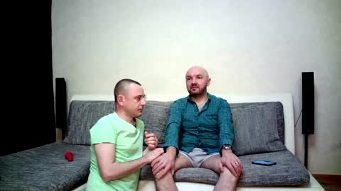 Alex and Tobey online show from January 2026 05:57:01 AM