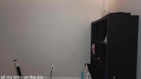 dont be afraid to click social media link its  working  just click on that  online show from December 2024 01:53:01 AM