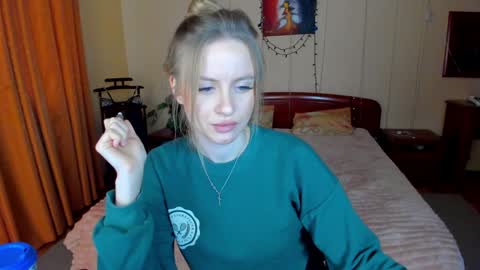 Snapshot of alexa_glory chatting on February 2025 12:24:02 PM Alexa online show from February 2025 12:24:02 PM