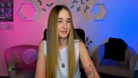 alexa_night_ online show from November 2025 03:01:02 PM