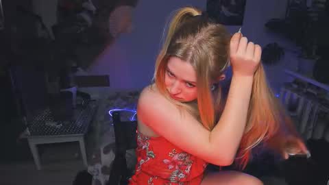 Snapshot of alexa_pirs chatting on September 2025 11:01:01 AM alexa_pirs online show from September 2025 11:01:01 AM