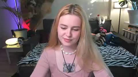Snapshot of alexa_pirs chatting on June 2026 03:36:02 PM alexa_pirs online show from June 2026 03:36:02 PM