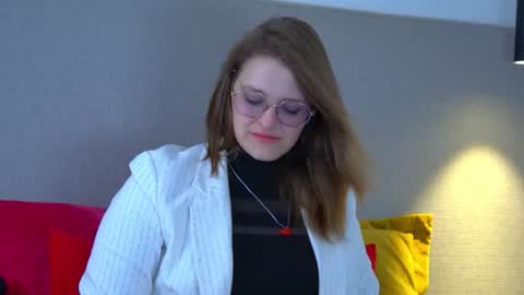 AlexaAvery online show from July 2026 06:19:02 AM