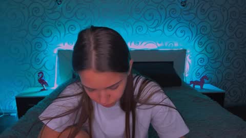 angel online show from December 2024 06:47:01 AM