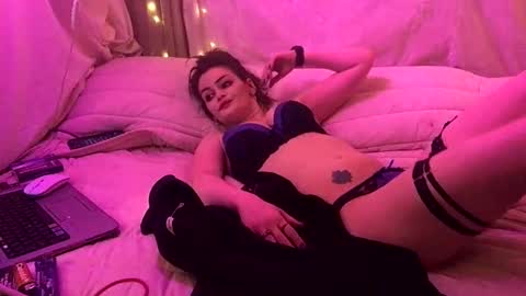 Snapshot of alexablessed2 chatting on February 2025 03:52:01 AM Alexablessed online show from February 2025 03:52:01 AM