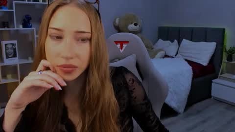 Snapshot of alexaharmon chatting on November 2025 06:26:02 AM AlexaHarmon online show from November 2025 06:26:02 AM