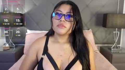 Snapshot of alexamadisson chatting on November 2025 01:51:01 PM Alexa online show from November 2025 01:51:01 PM