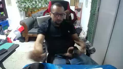 Snapshot of alexamdergal chatting on February 2025 02:15:02 PM Alexamdergal online show from February 2025 02:15:02 PM