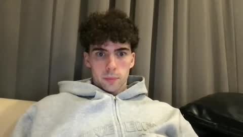 Snapshot of alexander0_ chatting on February 2026 01:09:02 PM Alexander online show from February 2026 01:09:02 PM