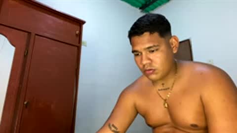 Snapshot of alexander_kross chatting on February 2026 03:28:01 PM Alex kross online show from February 2026 03:28:01 PM