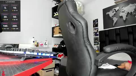 Alexander online show from March 2025 10:02:02 PM