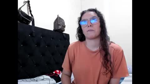 alexandra clauss online show from October 2025 04:48:02 PM