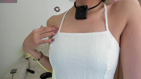 Snapshot of alexandra_fiore chatting on January 2025 03:49:02 AM I am Alexandra online show from January 2025 03:49:02 AM