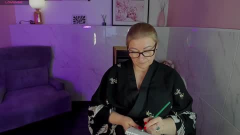 Alexandra online show from January 2025 08:11:01 PM