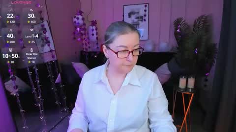 Alexandra online show from February 2026 08:49:02 PM