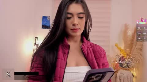 Alexandra Rodriguez online show from December 2025 11:42:02 PM