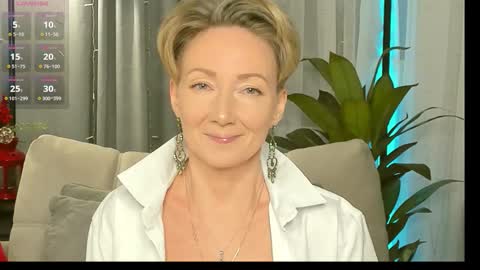 Alexandra online show from December 2025 12:57:02 PM