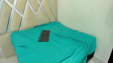 alexasophia online show from April 2026 10:34:02 PM