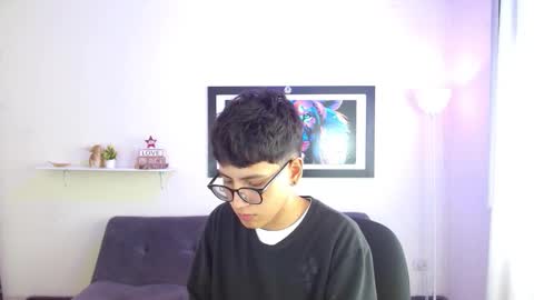 Snapshot of alexcum_18 chatting on February 2026 01:07:02 PM alex online show from February 2026 01:07:02 PM