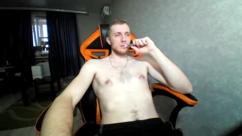 Snapshot of alexfox2018 chatting on December 2024 12:50:02 PM Alex online show from December 2024 12:50:02 PM