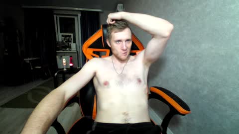 Snapshot of alexfox2018 chatting on January 2025 10:05:01 PM Alex online show from January 2025 10:05:01 PM