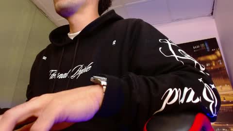 alexgiraldo__ online show from April 2026 11:41:02 AM