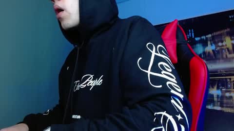 alexgiraldo__ online show from April 2026 12:08:02 PM