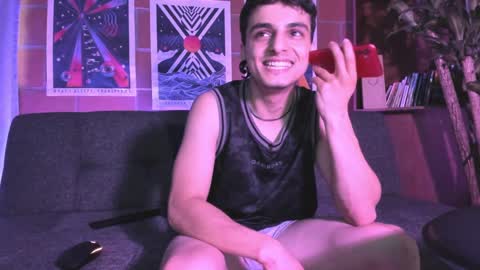 Snapshot of alexijacobs chatting on September 2025 10:13:01 PM Alexi Jacobs online show from September 2025 10:13:01 PM