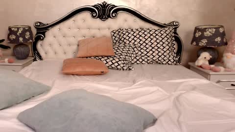 Alexis online show from December 2024 11:08:01 PM