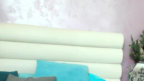 Alexis online show from May 2026 04:09:01 AM