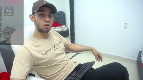 Snapshot of alexiscollinss chatting on February 2025 01:33:01 PM alexiscollinss online show from February 2025 01:33:01 PM