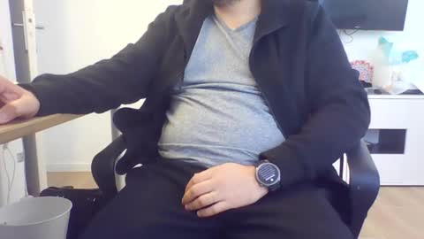 Snapshot of alexisgood888 chatting on December 2025 09:58:01 AM Slave Alex online show from December 2025 09:58:01 AM