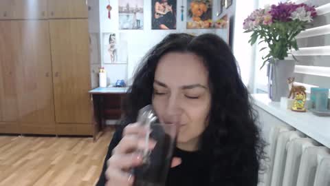 AlexisMillers online show from April 2026 07:35:01 AM