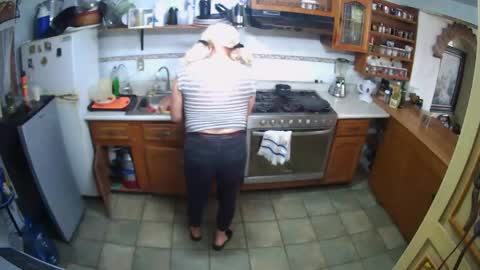 alexiss699 online show from April 2026 10:23:02 PM