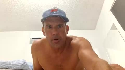 alexkentucky2841109154 online show from October 2025 09:45:01 PM